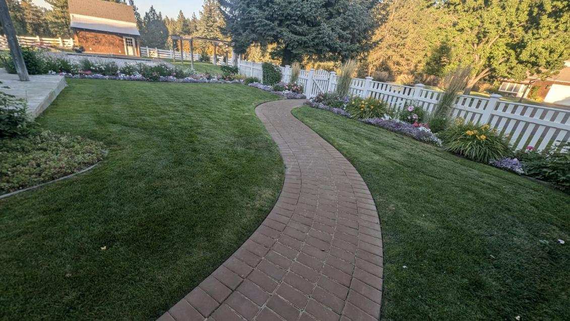 Impeccable Landscapes - Full service lawn matinenance